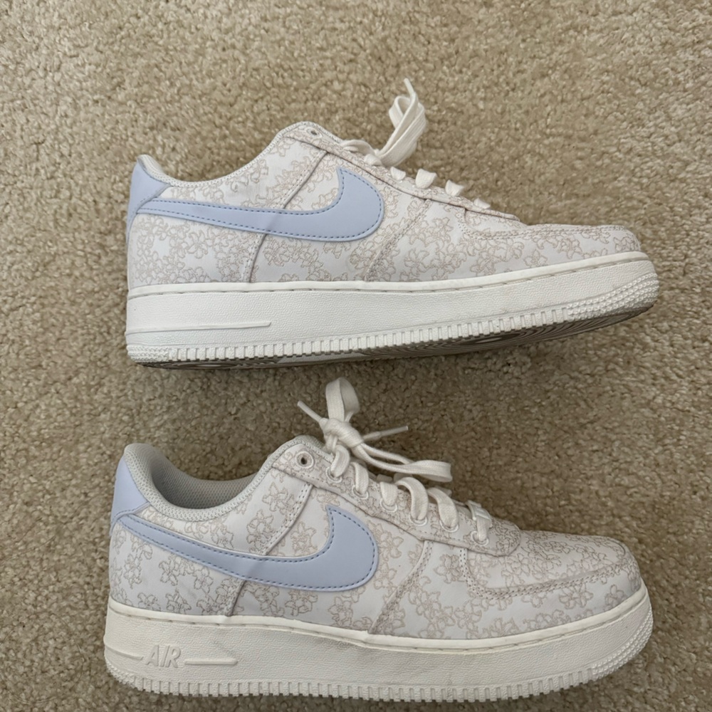 Nike air